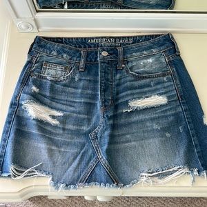 Distressed American Eagle skirt